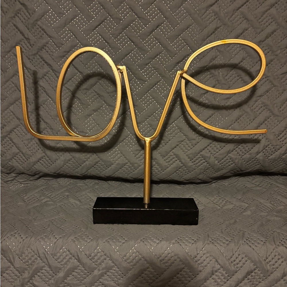 LOVE piece